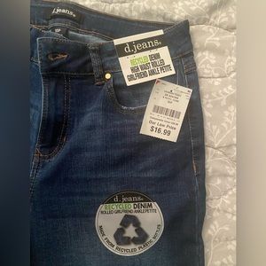 D.jeans women's cropped jeans. Size 10P. NWT